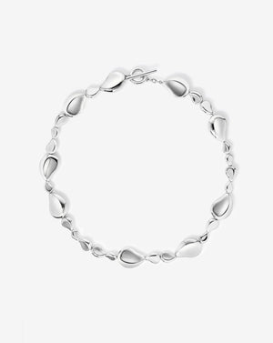 Elegant Forma Toggle Clasp Necklace for Timeless Style.