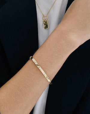 Exquisite Inlay Diamond Bangle – Dazzle with Elegance!.
