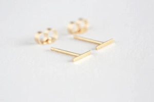 Elegant 14K Gold Bar Stud Earrings - Tiny Solid Gold Minimalist Jewelry for Everyday Wear.