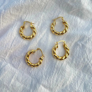 18K Gold Twisted Hoop Earrings, Small Huggie Earrings for Kids, Dainty Gold Jewelry.