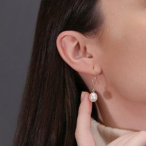 Elegant 14K Gold Handmade Freshwater Pearl Easy Italian Hook Earrings.