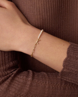 Lou Pearl Alphabet Bracelet