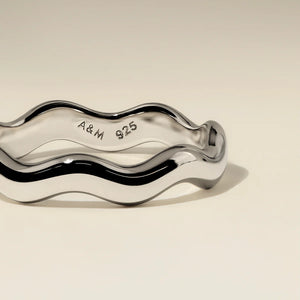 Scalloped Band Ring in Silver