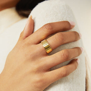 Infinity Ring NikNenz™ Premium Gold & Diamonds