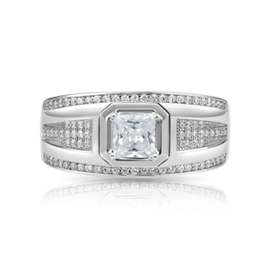 Elegant 925 Sterling Silver Princess-Cut Pave Pinky Ring – A Sparkling Gift for Anniversaries & Everyday Luxury.