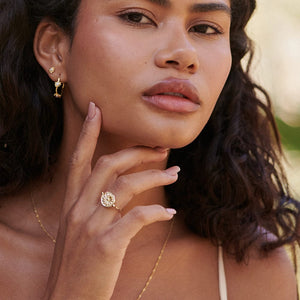 Daisy Flower Ring 18Ct Gold Plate