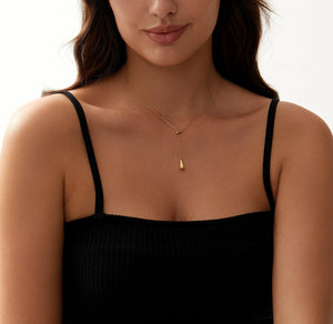 Elegant 18K Gold Plated Teardrop Minimalist Pendant Necklace.
