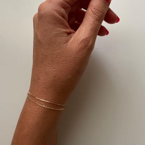 Dainty 9ct Solid Gold Box Chain Bracelet - Everyday Minimalist Elegance for Women.
