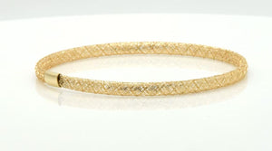 Elegant 14K Yellow Gold Mesh Bracelet - 7 Inch Flexible Slip-On Lightweight Design.