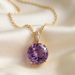 Stunning 14K Yellow Gold Amethyst & Diamond Pendant Necklace.