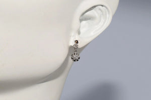 Antique Circa 1920S 18K Gold Art Deco Natural Diamond Decorated Earring