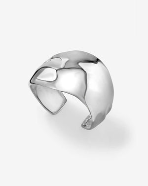 Stylish Hammered Cuff Bracelet - Elevate Your Accessory Game!.