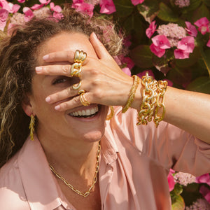 GOLD CHUNKY DOUBLE LOOP RING