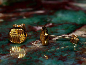 Elegant 24K Gold 5mm Textured Line Stud Earrings - Minimalist Solid Gold Discs.