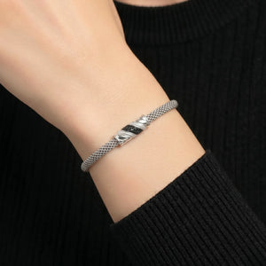 Sterling Silver Twisted Italian CZ Bar Bracelet with Black Stones, 7.5"