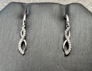 Vintage 10K White Gold Diamond Drop Dangle Earrings