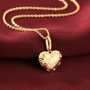 Stunning 14K Yellow Gold Diamond-Cut Heart Pendant Necklace – Perfect for Every Occasion!.