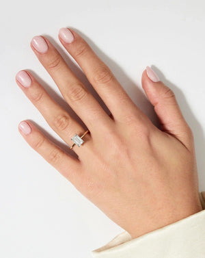 Stunning 2.54ct Emerald Diamond Solitaire Engagement Ring in Ultra Thin 14K Gold.