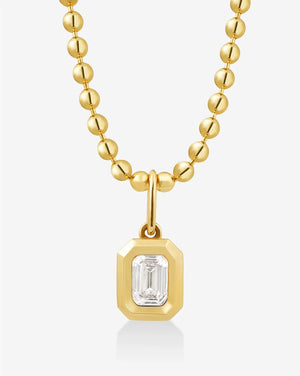 Elegant Framed Lab-Diamond Pendant for Timeless Style.