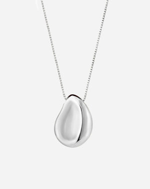 Elegant Forma Pendant Necklace - A Timeless Statement Piece.