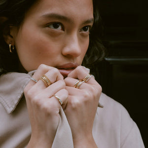Diamond Crossover Ring NikNenz™ Premium Gold & Diamonds