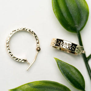 Elegant 14K Solid Gold Hoop Earrings with Diamond Cut Design – Textured Hoops for Women.
