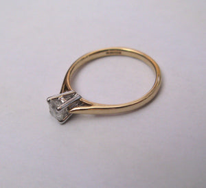 0.25Ct Diamond Solitaire 9Ct Gold Ring Cathedral Style