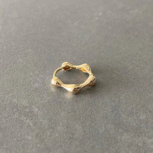 Elegant 14K Solid Gold Huggie Hoop Earrings - 15.5mm Hinged Design for Women.
