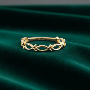 Elegant 14K Yellow Gold Ichthus Fish Ring – Perfect Meaningful Gift for Pisces Women, Birthdays & Everyday Luxury.