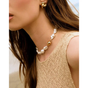 Elegant Baroque Pearl Necklace - Timeless Luxury Accessory.