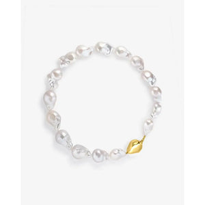 Elegant Baroque Pearl Necklace - Timeless Luxury Accessory.