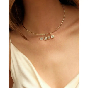 Elegant Gold Collar Necklace for Chic and Timeless Style.