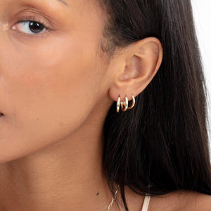 Elegant 14K Solid Gold Brianna Huggie Hoop Earrings - Everyday Style in Yellow, White, and Rose Gold (Pair).