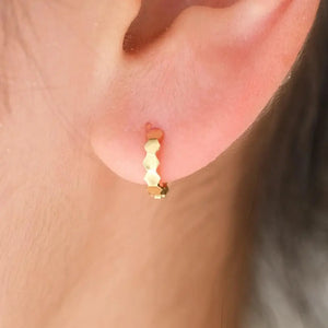 Gorgeous 14K Solid Gold Honeycomb Huggie Hoop Earrings for Women - Faceted Design.