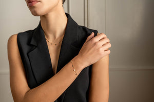 Solid Gold Disc Bracelet, Minimalist Coin Jewelry, Dainty Layering Bracelet / B07