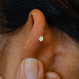 SINGLE 14K Gold Natural Diamond Stud Earring: Minimalist Three Prong Setting