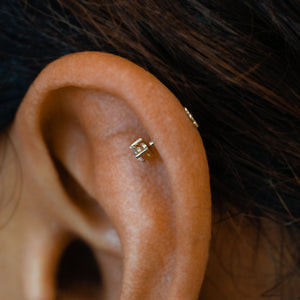 SINGLE 14K Gold Natural Diamond Stud Earring: Minimalist Three Prong Setting