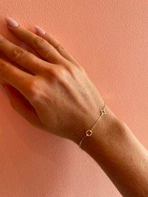 9Ct Solid Gold Clover Charm Bracelet • Minimalist Dainty Band