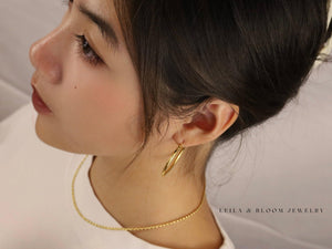 Elegant 18K Gold Filled Minimalist Hoop Earrings - Perfect Everyday Gift for Her.