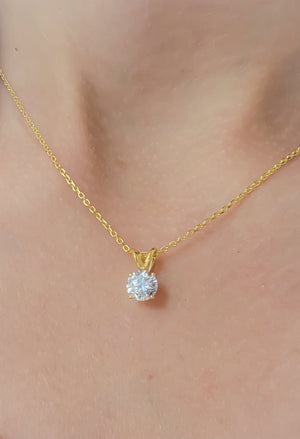 IGI Certified Lab-Grown Diamond Pendant: 14K Gold Basket Setting