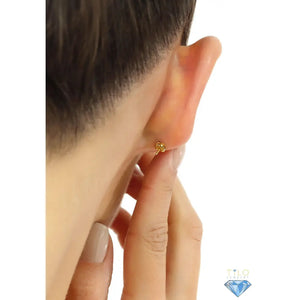 Sparkling 14K Yellow Gold Diamond Star Stud Earrings - 0.10Ct Elegant Shine.