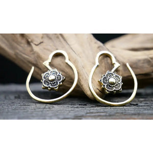 Stunning 14K Yellow Gold Round Ball Stud Earrings - Multiple Sizes Available!.