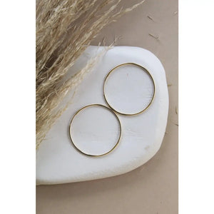 Stunning Large 14K Gold Hoop Earrings - Big Minimalist Everyday Style for Women.