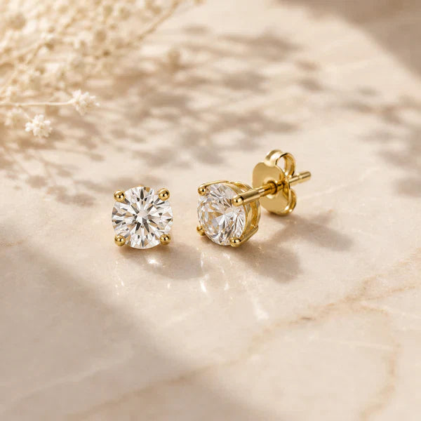 14k Stud Earrings.