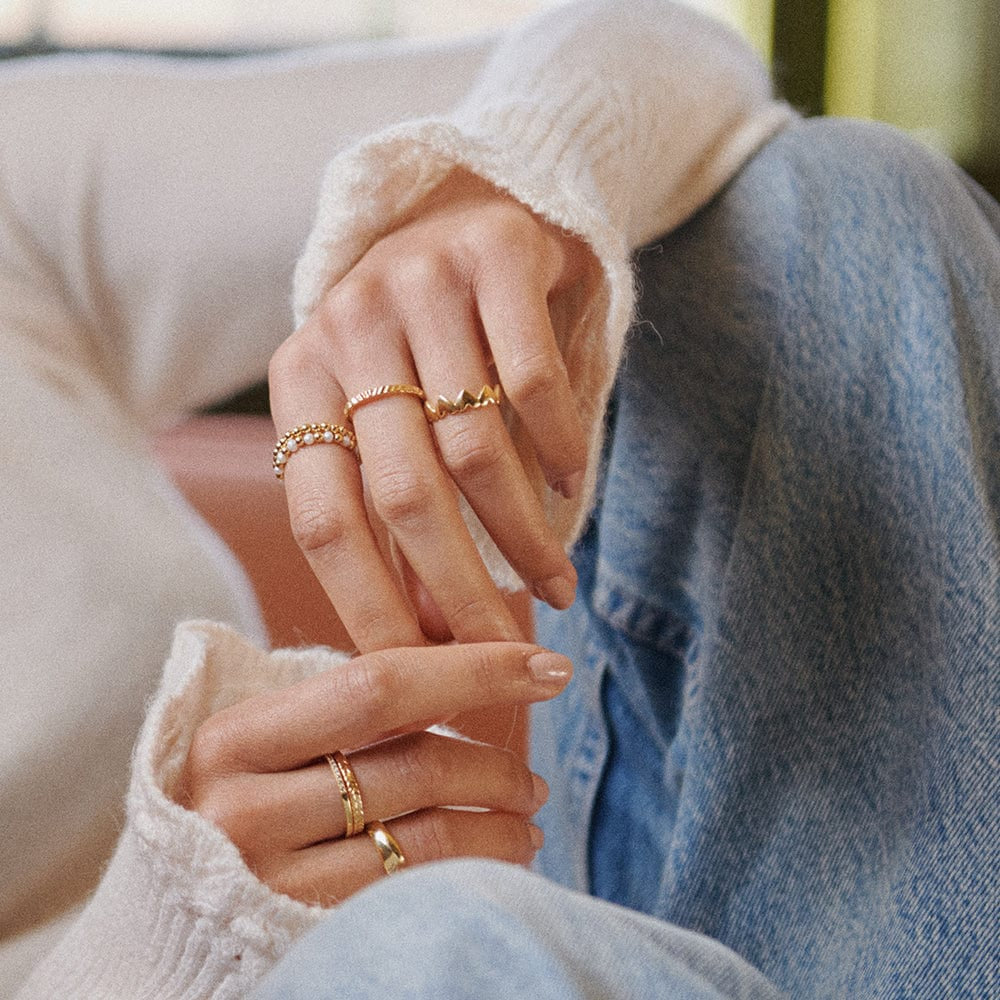 Heart Crown Band Ring 18Ct Gold Plate