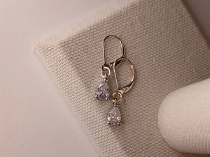 Teardrop Cubic Zirconia Earrings: 925 Sterling Silver Leverback Dangle