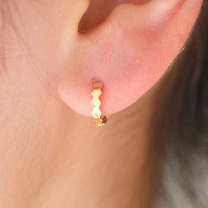 Gorgeous 14K Solid Gold Honeycomb Huggie Hoop Earrings for Women - Faceted Design.