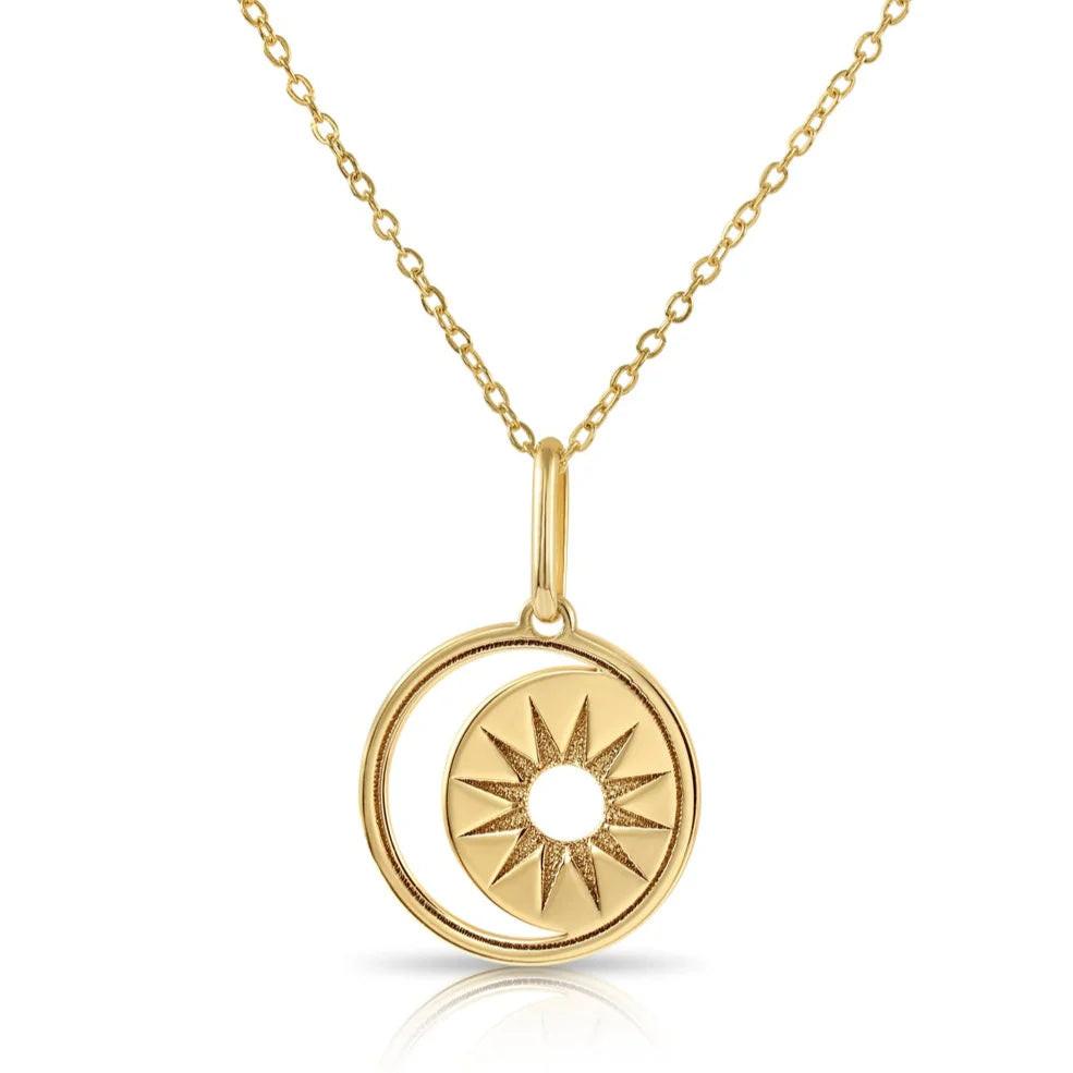 Radiant 14K Yellow Gold Star & Moon Crescent Pendant Necklace - 18" Elegance.