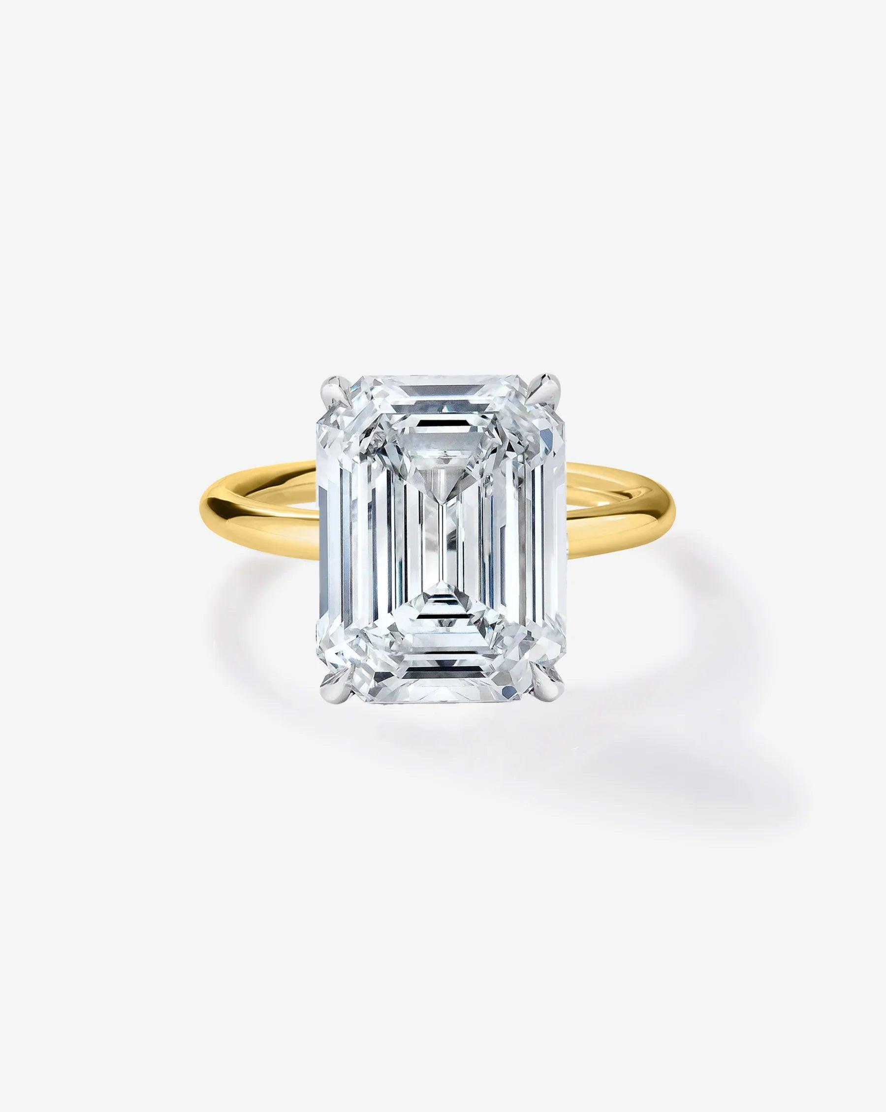 Stunning 5.05 Carat Emerald Lab Diamond Cloud Solitaire Ring.