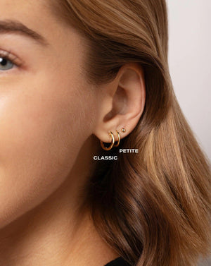 Elegant Classic Gold Huggie Earrings for Timeless Style.
